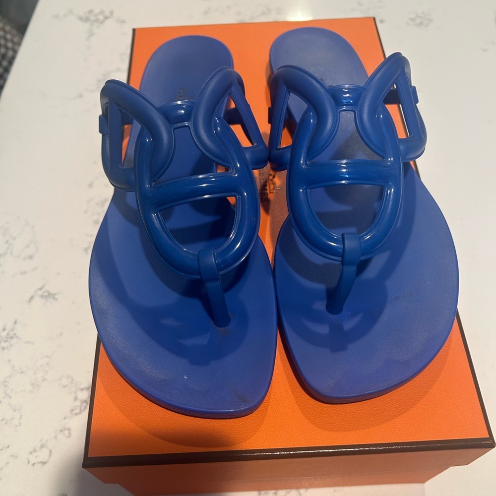 Hermes Aloha Sandals